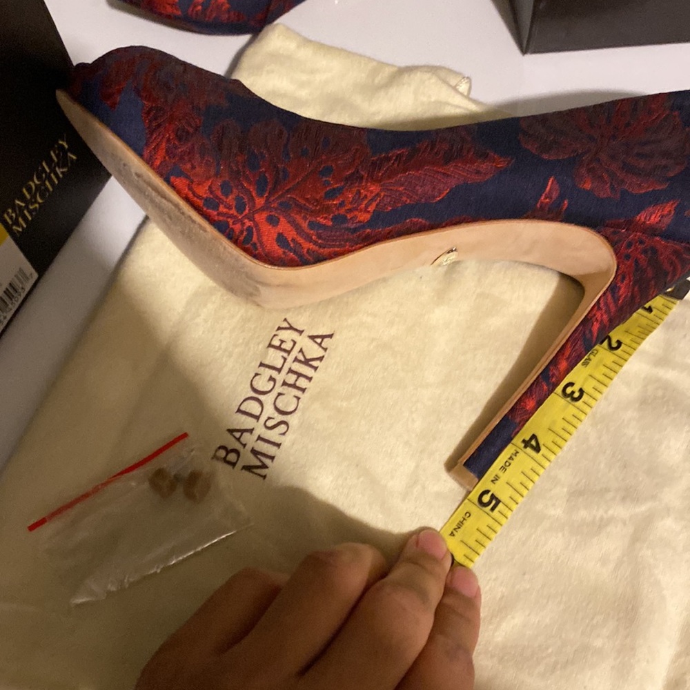 High heels - Picture 5 of 6